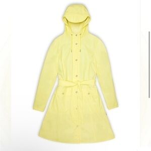 NWT!!! Rains Curve Jacket straw yellow Size XS - belted and hood
